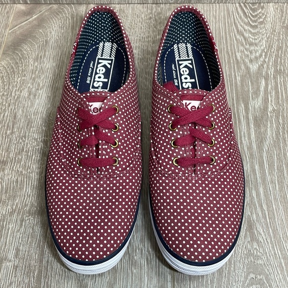 NWOT Keds Champion Burgundy White Polka Dot Canvas Sneakers Eyelet Lace Up  8 - Picture 1 of 13
